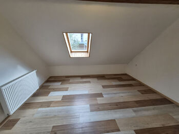 Ložnice v patře domu - Prodej domu 180 m², Stará Huť