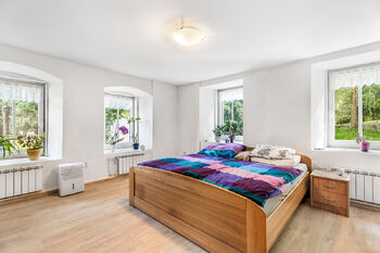 Prodej domu 380 m², Dubá
