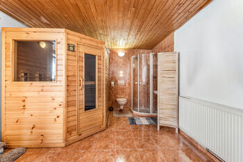 Prodej domu 380 m², Dubá