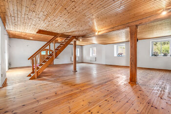 Prodej domu 380 m², Dubá