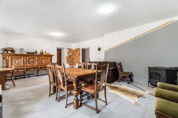 Prodej domu 380 m², Dubá