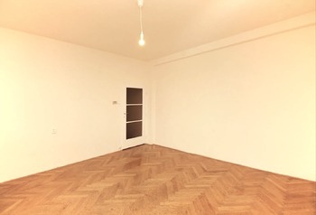 pokoj - Pronájem bytu 1+1 v družstevním vlastnictví 40 m², Praha 8 - Libeň