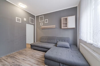 Prodej nájemního (činžovního) domu 1020 m², Aš