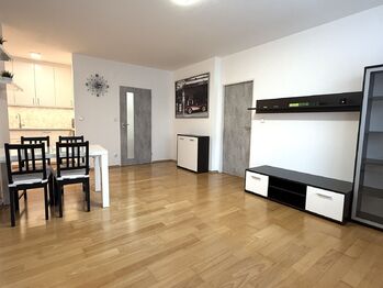Pronájem bytu 3+kk v osobním vlastnictví 68 m², Praha 9 - Vysočany