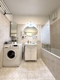 Pronájem bytu 3+kk v osobním vlastnictví 68 m², Praha 9 - Vysočany