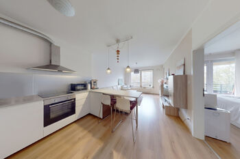 Obývací pokoj - pohled ze vstupu - Prodej bytu 2+kk v osobním vlastnictví 55 m², Praha 4 - Modřany 
