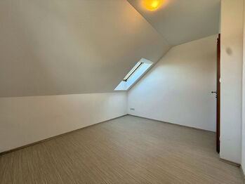 Pokoj pro hosty - Prodej domu 160 m², Třemošná