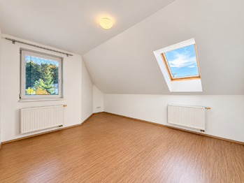 Dětský pokoj - Prodej domu 160 m², Třemošná