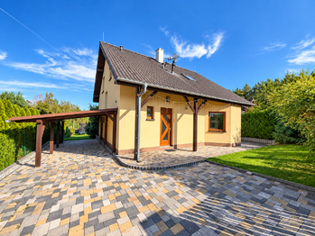 Prodej domu 160 m², Třemošná