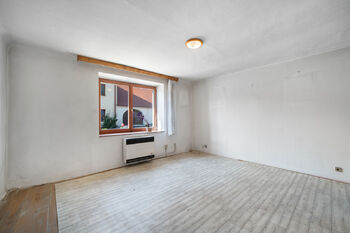Prodej domu 88 m², Neslovice
