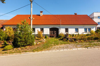 Prodej zemědělského objektu 330 m², Sklené nad Oslavou