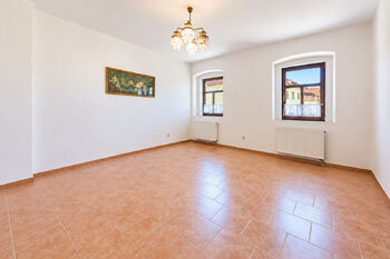 Prodej domu 330 m², Sklené nad Oslavou