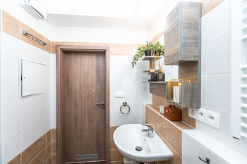 Pronájem bytu 1+kk v osobním vlastnictví 33 m², Praha 9 - Kyje