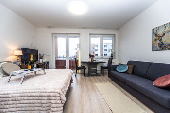 Pronájem bytu 1+kk v osobním vlastnictví 33 m², Praha 9 - Kyje