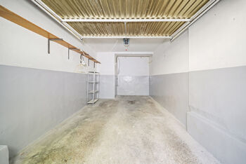 garáž - Pronájem bytu 3+kk v osobním vlastnictví 47 m², Brno