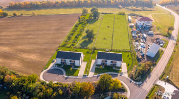 Prodej pozemku 9131 m², Kučerov