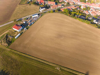 Prodej pozemku 9131 m², Kučerov