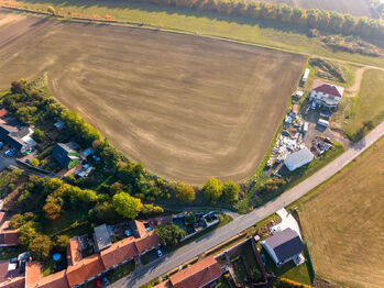 Prodej pozemku 9131 m², Kučerov