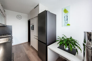 Byt 3+1, po kompletní nadstandardní rekonstrukci, 73 m2+lodžie, Horníkova, Líšeň, Brno - Prodej bytu 3+1 v osobním vlastnictví 73 m², Brno