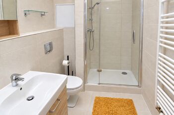 Pronájem bytu 2+kk v osobním vlastnictví 44 m², Praha 5 - Hlubočepy