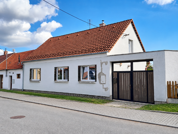 Prodej domu 90 m², Blížkovice
