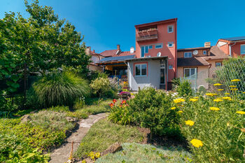 Prodej rodinného domu se zahradou, 216 m2, plocha pozemku 181 m2, ulice Brandlova, Hodonín - Prodej domu 216 m², Hodonín