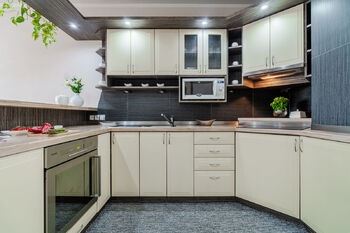 Prodej rodinného domu se zahradou, 216 m2, plocha pozemku 181 m2, ulice Brandlova, Hodonín - Prodej domu 216 m², Hodonín