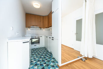 Pronájem bytu 2+kk v osobním vlastnictví 43 m², Praha 8 - Kobylisy