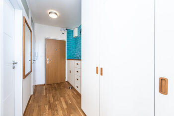 Pronájem bytu 2+kk v osobním vlastnictví 43 m², Praha 8 - Kobylisy