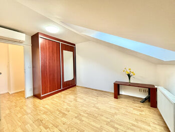 Pronájem bytu 5+1 v osobním vlastnictví 127 m², Praha 1 - Nové Město