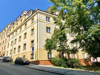Pronájem bytu 3+kk v osobním vlastnictví 74 m², Praha 6 - Břevnov