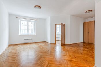 Pronájem bytu 3+kk v osobním vlastnictví 74 m², Praha 6 - Břevnov