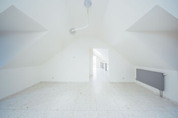 Prodej bytu 3+1 v osobním vlastnictví 134 m², Dolní Břežany