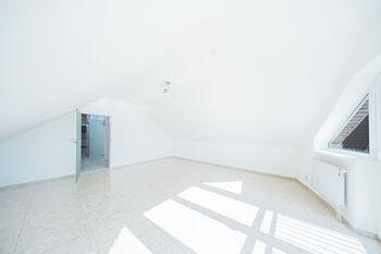 Prodej bytu 3+1 v osobním vlastnictví 134 m², Dolní Břežany