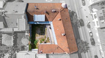 satelitní pohled na bytový dům - Prodej bytu atypický v osobním vlastnictví 329 m², Brno 