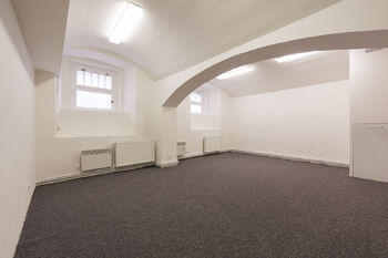 Pronájem kancelářských prostor 33 m², Praha 6 - Dejvice