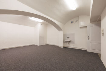 Pronájem kancelářských prostor 33 m², Praha 6 - Dejvice