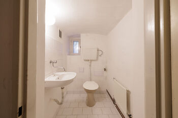 Pronájem kancelářských prostor 33 m², Praha 6 - Dejvice