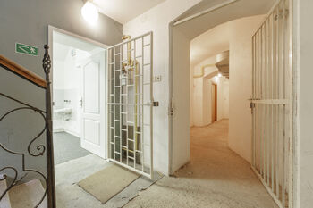 Pronájem kancelářských prostor 33 m², Praha 6 - Dejvice