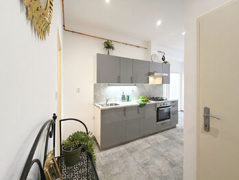 Prodej bytu 2+1 v osobním vlastnictví 69 m², Praha 4 - Nusle