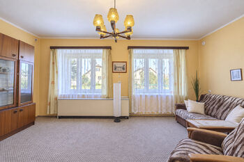 Prodej domu 255 m², Březina