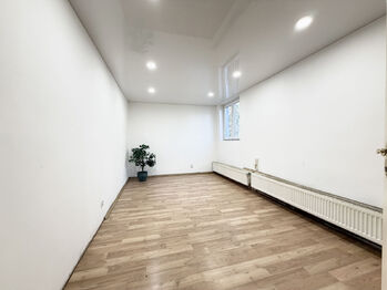 Pronájem skladovacích prostor, Praha 10 - Strašnice