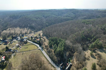 Prodej pozemku 8424 m², Medonosy