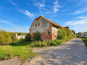 Prodej pozemku 21817 m², Dřetovice