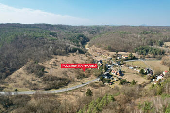 Prodej pozemku 1568 m², Medonosy