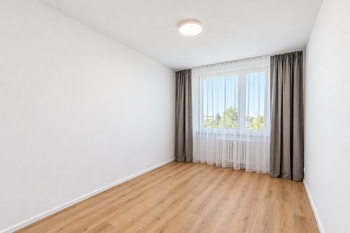Pokoj 2 - Prodej bytu 4+kk v osobním vlastnictví 92 m², Kostelec nad Černými lesy