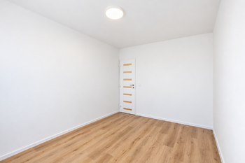 Pokoj 2 - Prodej bytu 4+kk v osobním vlastnictví 92 m², Kostelec nad Černými lesy