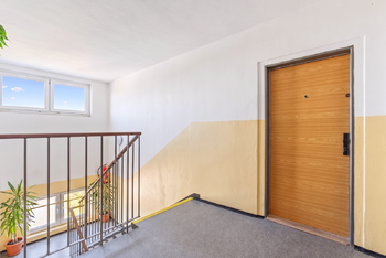 Vstup do bytu - chodba - Prodej bytu 4+kk v osobním vlastnictví 92 m², Kostelec nad Černými lesy