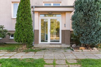 Exteriér - Prodej bytu 4+kk v osobním vlastnictví 92 m², Kostelec nad Černými lesy
