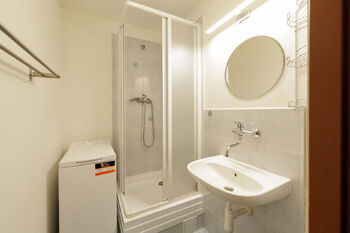 Prodej bytu 1+kk v osobním vlastnictví 27 m², Praha 4 - Háje